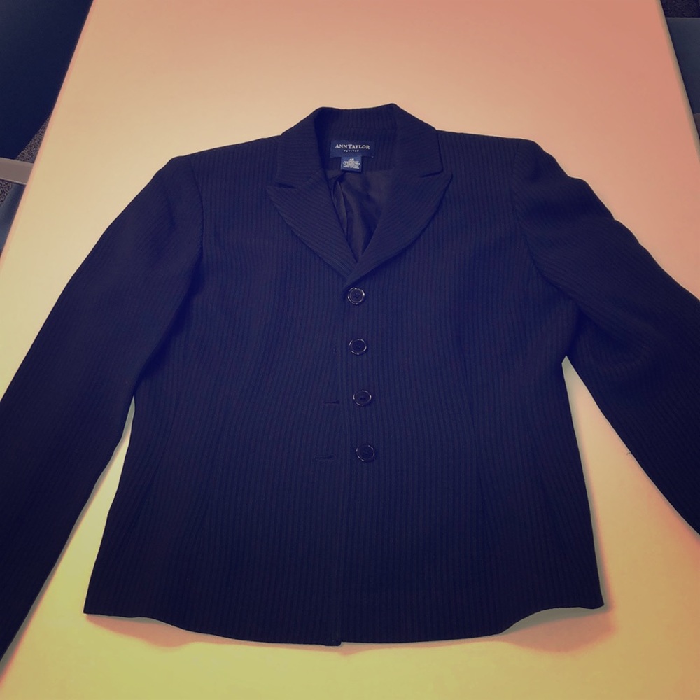 Black Ann Taylor . Size 4 petite blazer